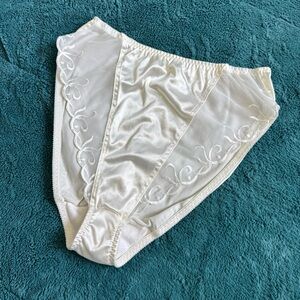 VTG Victorias Secret Gold Label Satin Lace Second Skin Brief Panties L High Leg